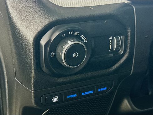 Used 2024 Jeep Wrangler Unlimited AWD/4WD image 13