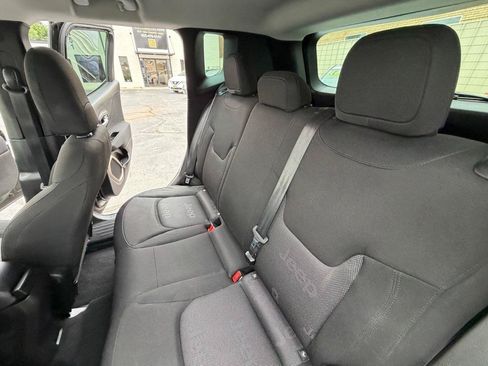 Used 2017 Jeep Renegade Sport w/ Power & Air Group AWD/4WD image 13