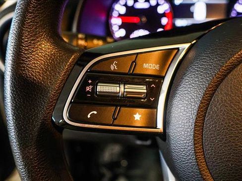 Used 2024 Kia Forte LXS w/ LXS Technology Package image 13