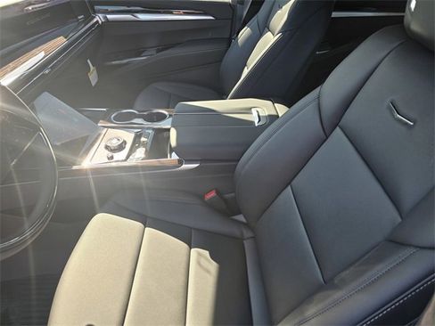 New 2026 Cadillac Escalade 2WD w/ LPO, Floor Liner Package image 21