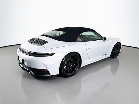 Certified 2026 Porsche 911 Carrera 4 GTS AWD/4WD image 9