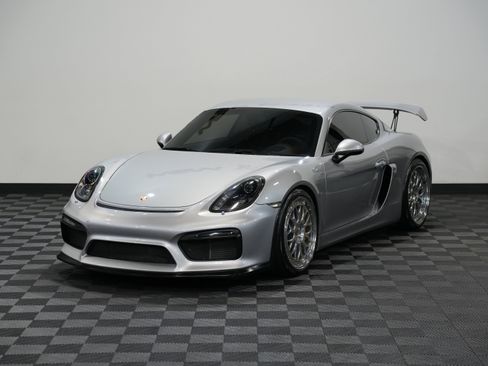 Used 2016 Porsche Cayman GT4 image 3