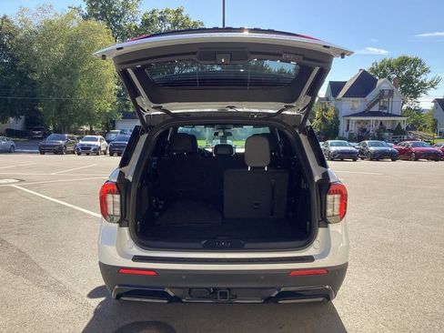 New 2026 Ford Explorer ST-Line w/ ST-Line Street Pack image 10