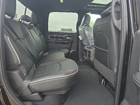 New 2026 RAM 2500 Laramie AWD/4WD image 29
