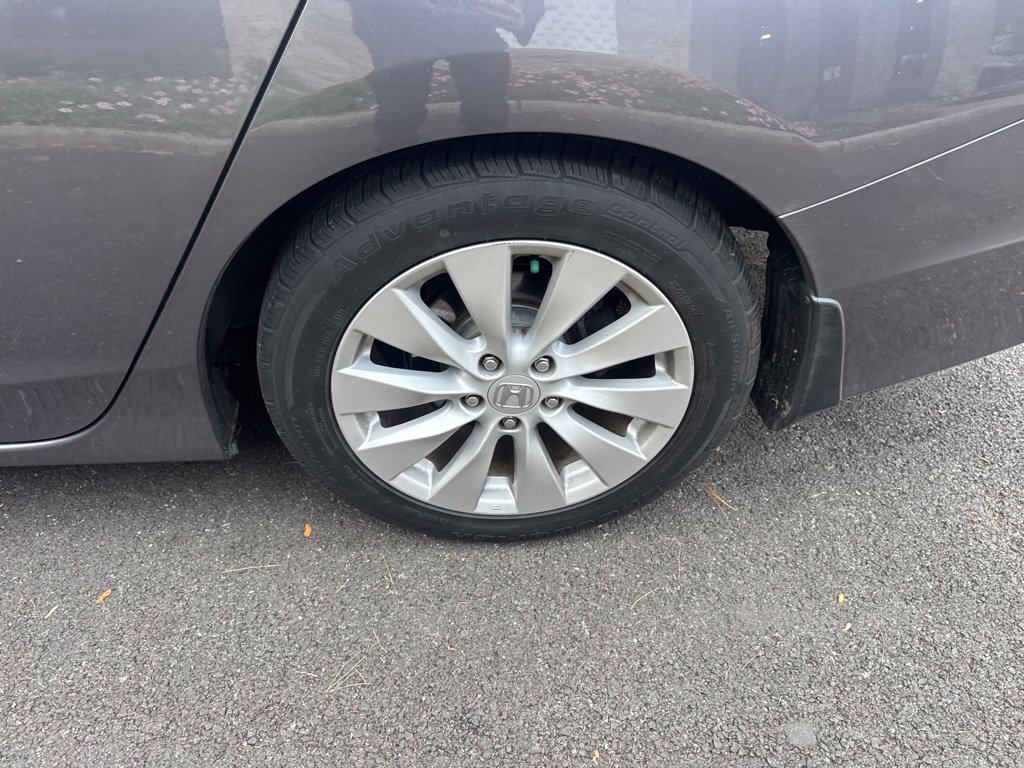 Used 2015 Honda Accord EX-L image 17