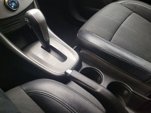 Used 2016 Chevrolet Trax LT w/ LT Convenience Package image 26