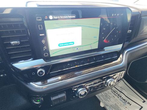 Certified 2025 GMC Sierra 1500 Elevation image 18