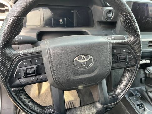Used 2025 Toyota Tacoma SR w/ SR Upgrade Package AWD/4WD image 10
