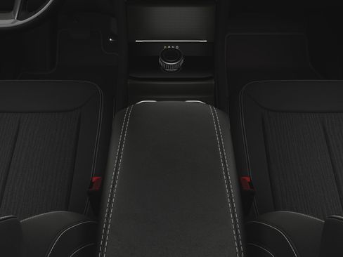 New 2025 Jeep Grand Cherokee Laredo X w/ Luxury Tech Group I AWD/4WD image 4