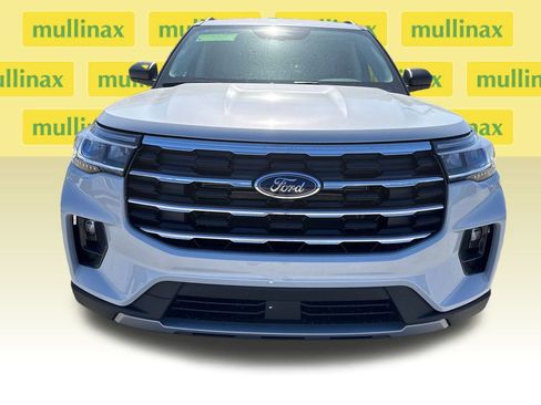 New 2026 Ford Explorer Active w/ Active Comfort Package image 12