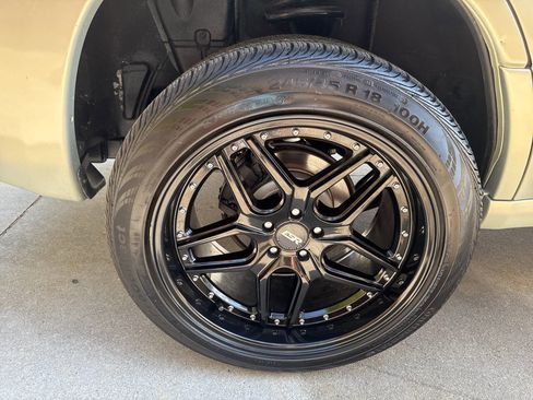 Used 2005 Subaru Forester 2.5XT AWD/4WD image 30