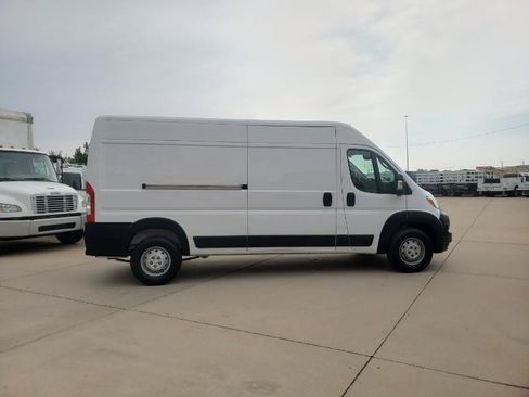 Used 2025 RAM ProMaster 2500 w/ Convenience Group FWD image 6