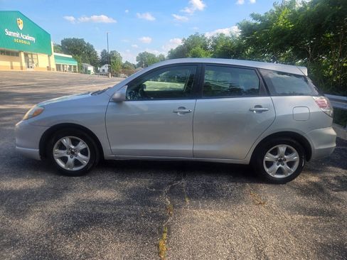 Used 2007 Toyota Matrix XR FWD image 4