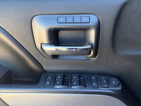 Used 2017 Chevrolet Silverado 1500 LTZ Z71 w/ Midnight Edition AWD/4WD image 4