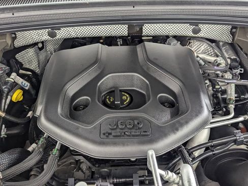 Used 2022 Jeep Grand Cherokee Limited 4xe w/ Luxury Tech Group II image 12