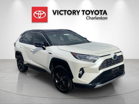 Used 2021 Toyota RAV4 XSE w/ XSE Grade Weather Package image 5