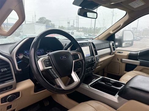 Used 2020 Ford F250 Lariat w/ Lariat Value Package image 10