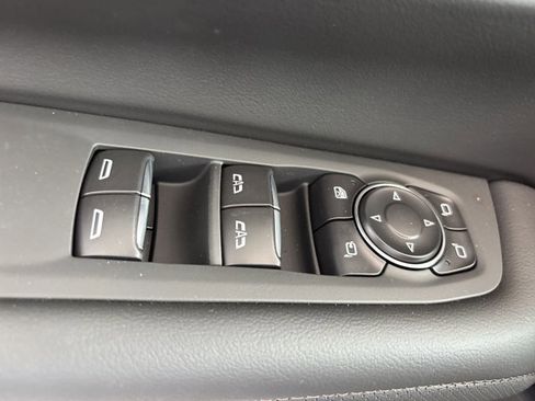 New 2026 Chevrolet Suburban High Country image 23