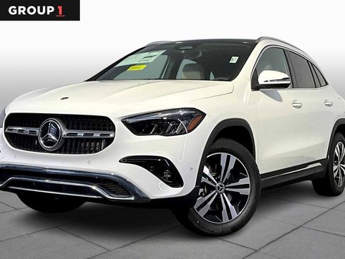 New 2026 Mercedes-Benz GLA 250 4MATIC image 1
