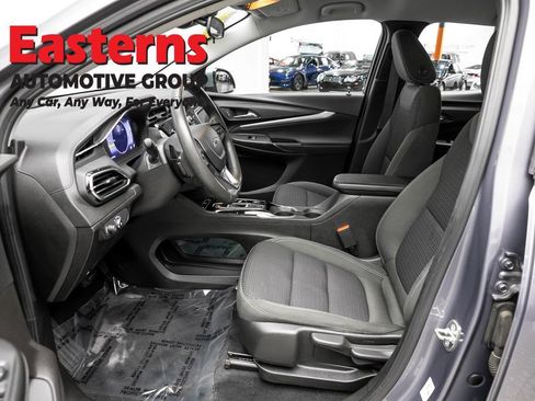 Used 2023 Chevrolet Bolt EUV LT w/ Driver Confidence Package FWD image 14