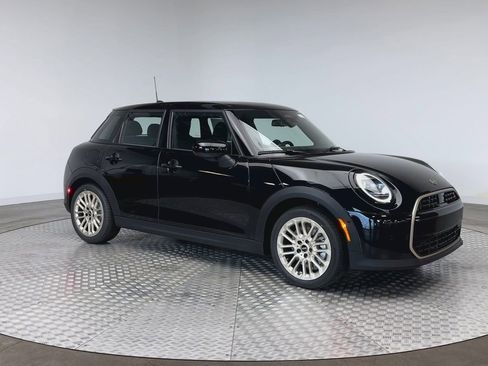 New 2026 MINI Cooper S image 2