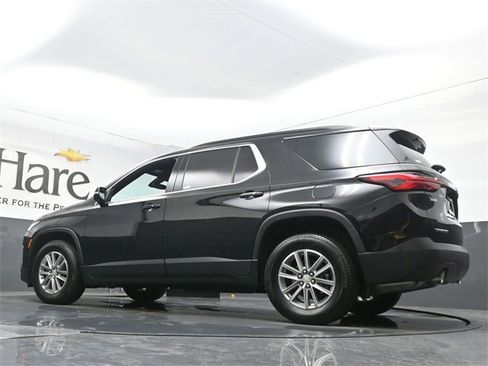 Used 2023 Chevrolet Traverse LT image 55