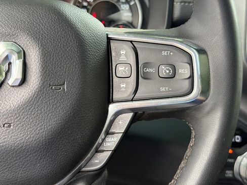 Used 2025 RAM 1500 Laramie AWD/4WD image 25