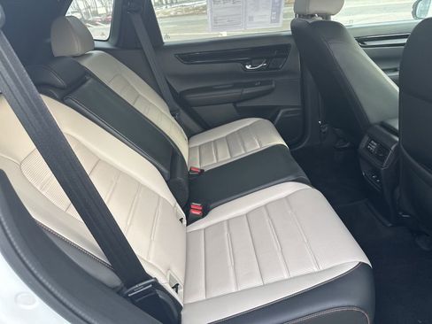 Used 2023 Honda CR-V Sport Touring image 10