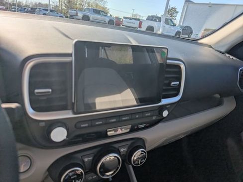 New 2026 Hyundai Venue SEL FWD image 21
