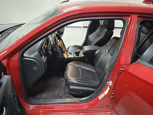 Used 2017 Dodge Charger R/T w/ Plus Group RWD image 11