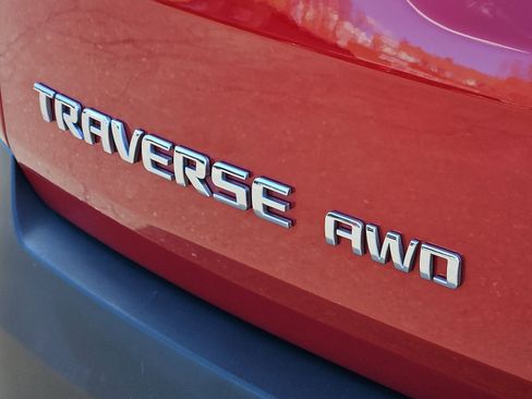 Used 2023 Chevrolet Traverse LT AWD/4WD image 30