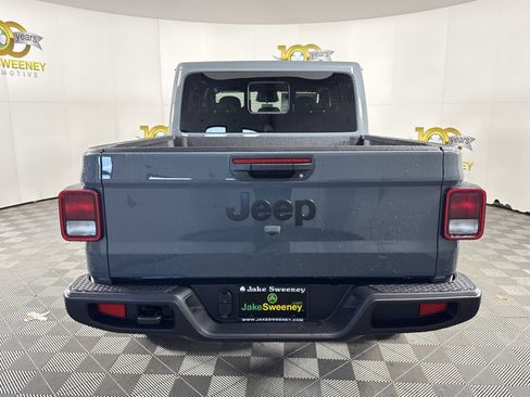 New 2026 Jeep Gladiator Sport image 7