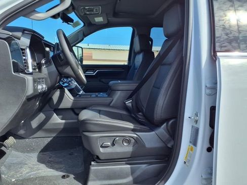 New 2025 GMC Sierra 3500 Denali w/ Denali Reserve Package image 7