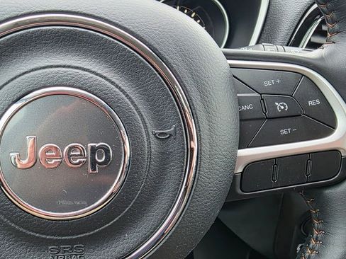 Used 2019 Jeep Compass Limited image 27