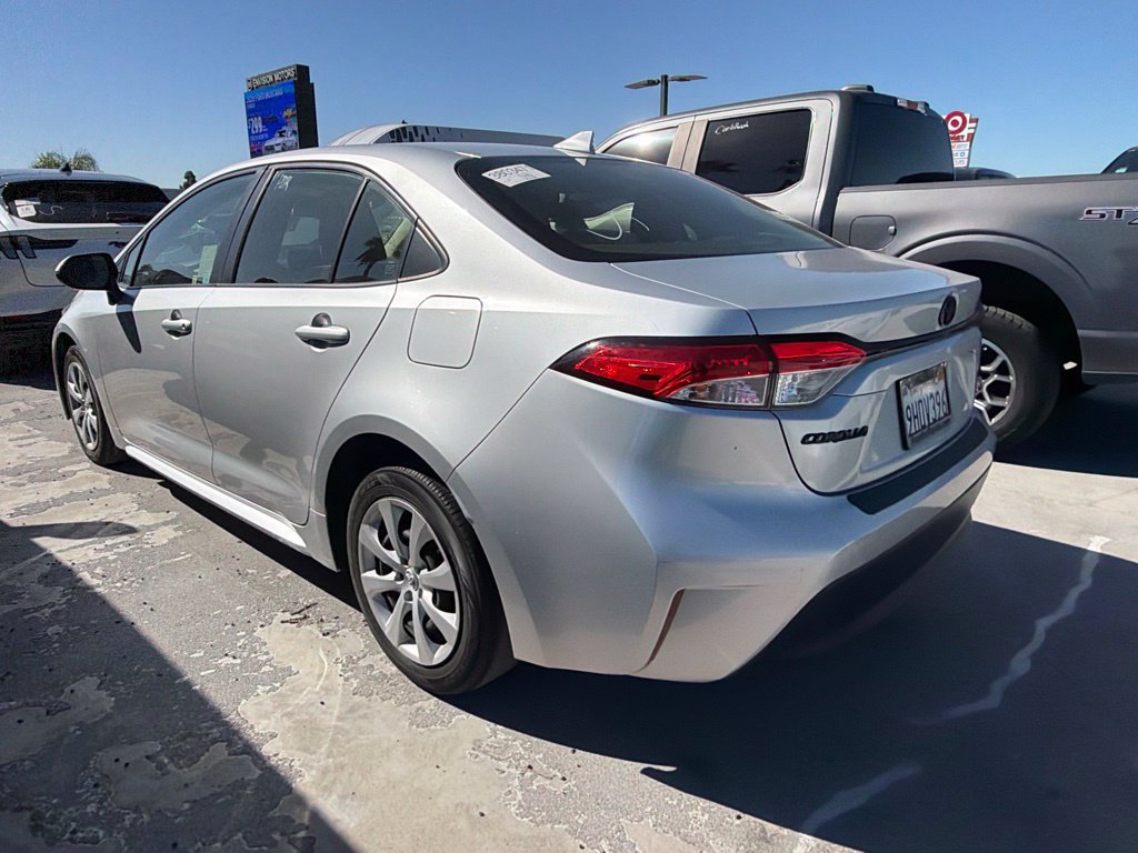 Used 2023 Toyota Corolla LE w/ Carpet Mat Package (TMS) FWD image 5