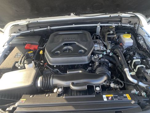 Used 2023 Jeep Wrangler Unlimited Rubicon w/ Dual Top Group image 35