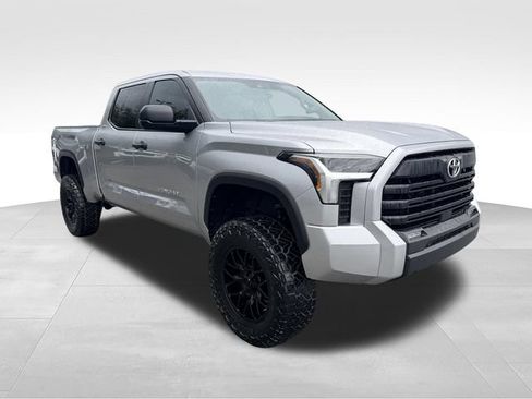 Used 2024 Toyota Tundra SR5 AWD/4WD image 3
