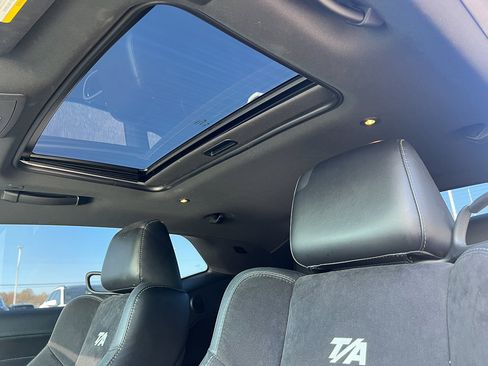 Used 2018 Dodge Challenger T/A image 21