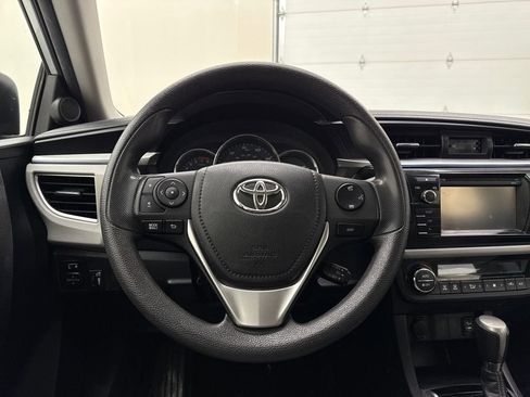 Used 2015 Toyota Corolla LE image 15