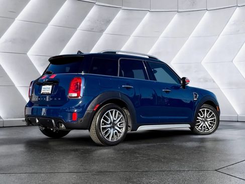 Used 2017 MINI Cooper Countryman S FWD image 8