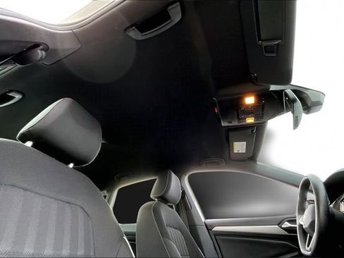 Used 2024 Volkswagen Jetta Sport image 24