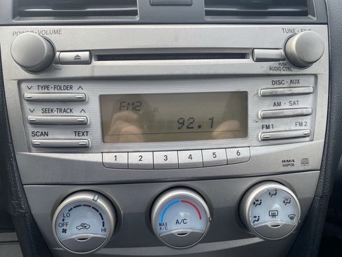 Used 2011 Toyota Camry SE w/ SE Extra-Value Pkg #1 image 13