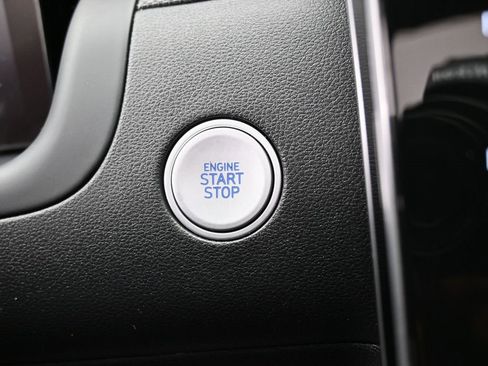 Used 2022 Hyundai Santa Cruz SEL Premium image 10