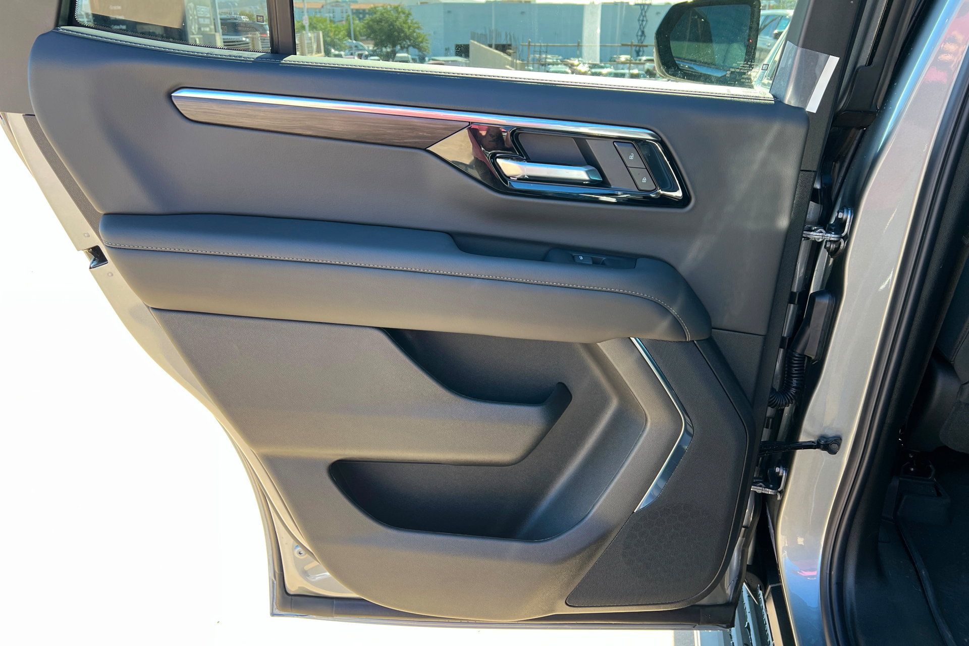 New 2026 Chevrolet Tahoe LS AWD/4WD image 19