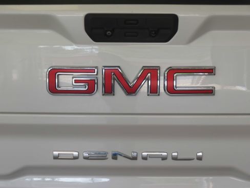 Used 2022 GMC Sierra 1500 Denali w/ Denali Premium Package image 77