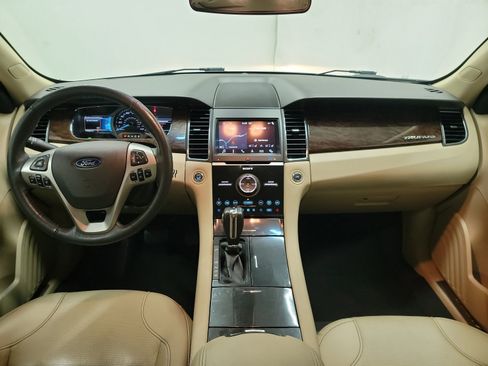 Used 2019 Ford Taurus Limited image 15