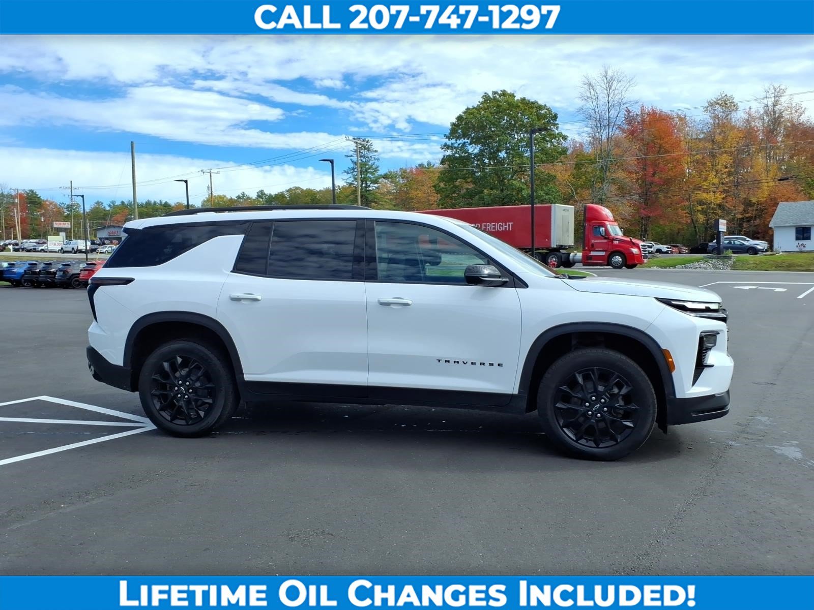 Used 2024 Chevrolet Traverse LT w/ Midnight/Sport Edition AWD/4WD image 4