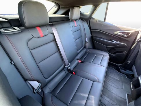 Used 2025 Chevrolet Trax RS w/ Sunroof Package FWD image 19