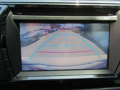 Used 2015 Toyota Corolla S FWD image 17