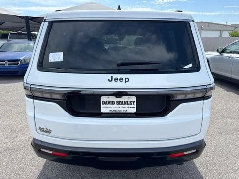 New 2026 Jeep Grand Wagoneer 2WD image 5